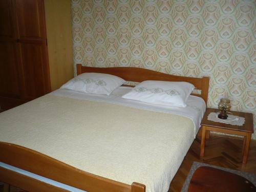 Apartments Neva - 150m from sea - image 11