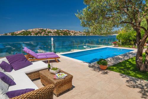 House Lucmar