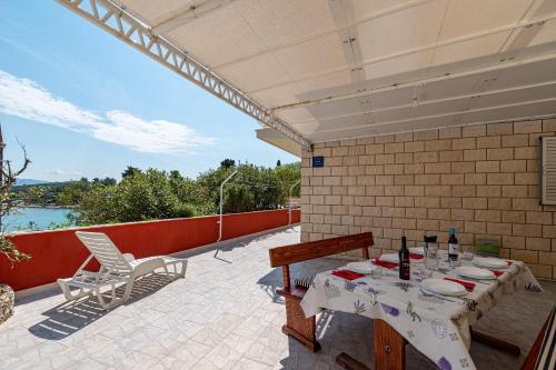 Apartments Mir - perfect location - image 12