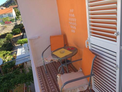 Apartment Tomi - beautiful view - image 2