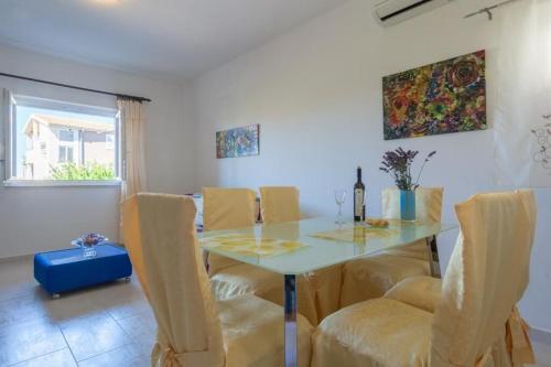 Two-Bedroom Apartment Standard image 8