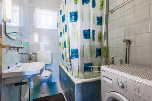 Two-Bedroom Apartment Standard image 1