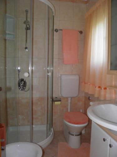 One-Bedroom apartment Standard image 4