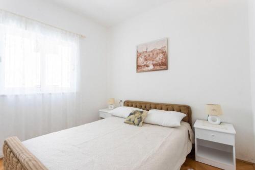 One-Bedroom apartment Standard image 2