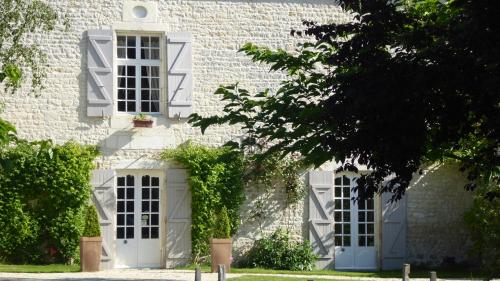 B&B Gagnepain La Riviere - Chambre d'hôtes - La Clisse