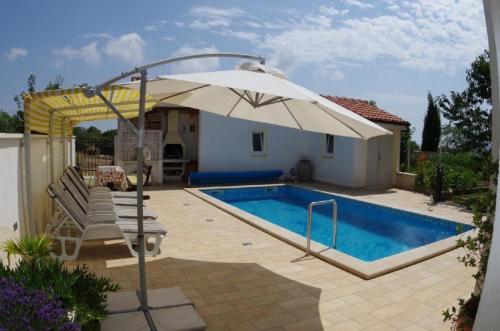 Ferienwohnung mit privatem Pool in Vinkuran, Vinkuran (foto 6)