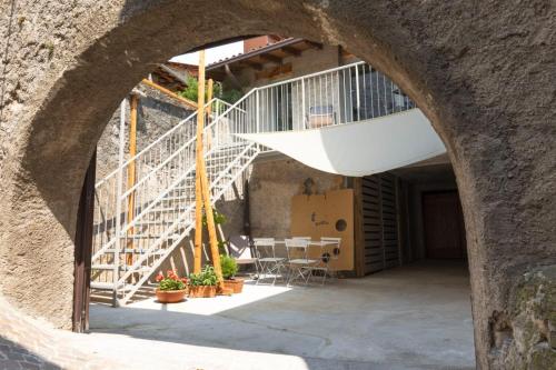 La Corte - Appartamenti Gallia e Finil - Capovalle