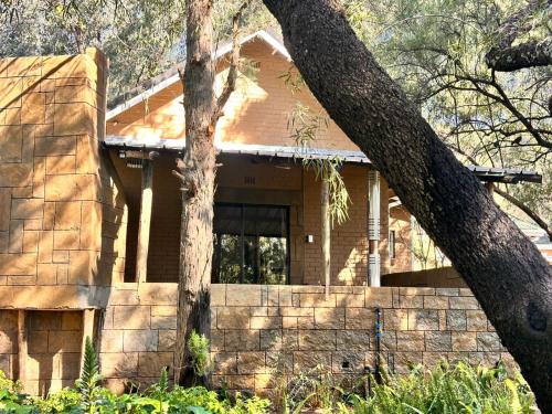 Farm stay at Saffron Cottage on Haldon Estate