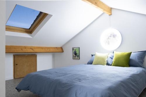 2 bedrooms, 3 beds