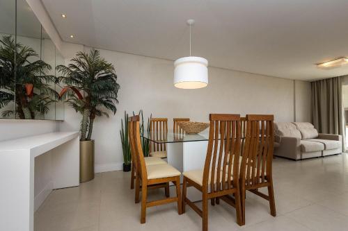 Boulevard 129E - Excelente apartamento em condomínio de luxo no centro de Bombinhas - Piscina - Jacuzzi - Academia - Portaria 24h., Bombinhas (Foto 10)