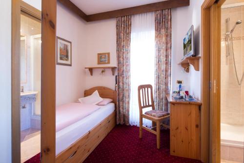 1 twin bed
