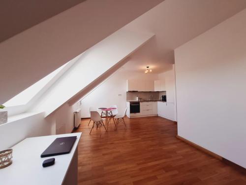Bucharest Central F Apartment 3