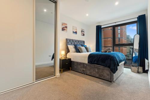 Shanti Suite - 2BED 2BATH City Centre - WIFI - Netflix- Parking- Modern- Perfect for Family, Contractors, Leisure, Business by Shanti Nights, Birmingham (fotografie 2)