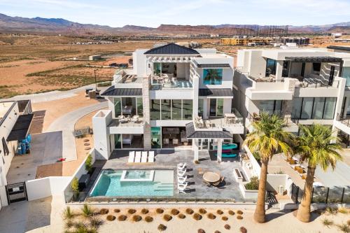 The Beach Front home