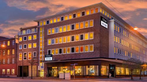 Holiday Inn - The Niu, Welly Kiel