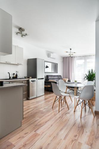 Apartament nad rzeką - parking podziemny klimatyzacja