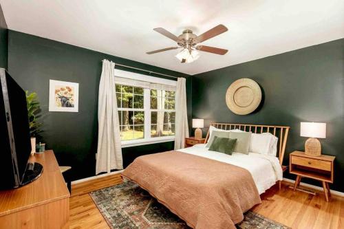 3 Bed Stylish, Bright, Peaceful South Durham Home in Durham, USA