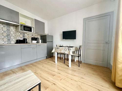 Facilities, Le Saint Georges, cosy et calme near Hotel de Ville