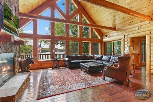 Waterfront Hand-Crafted Log Cabin - Sandy Beach - Dock - 5200 Sq Ft - Stone Fireplace - Views Waterfront Hand-Crafted Log Cabin - Sandy Beach - Dock - 5200 Sq Ft - Stone Fireplace - Views