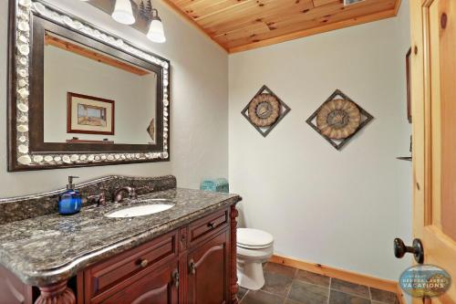 Waterfront Hand-Crafted Log Cabin - Sandy Beach - Dock - 5200 Sq Ft - Stone Fireplace - Views in Whitewater, USA
