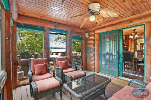 Waterfront Hand-Crafted Log Cabin - Sandy Beach - Dock - 5200 Sq Ft - Stone Fireplace - Views Waterfront Hand-Crafted Log Cabin - Sandy Beach - Dock - 5200 Sq Ft - Stone Fireplace - Views