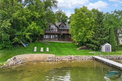 Waterfront Hand-Crafted Log Cabin - Sandy Beach - Dock - 5200 Sq Ft - Stone Fireplace - Views Waterfront Hand-Crafted Log Cabin - Sandy Beach - Dock - 5200 Sq Ft - Stone Fireplace - Views