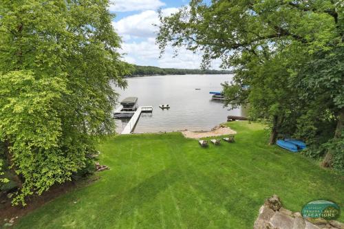 Waterfront Hand-Crafted Log Cabin - Sandy Beach - Dock - 5200 Sq Ft - Stone Fireplace - Views Waterfront Hand-Crafted Log Cabin - Sandy Beach - Dock - 5200 Sq Ft - Stone Fireplace - Views