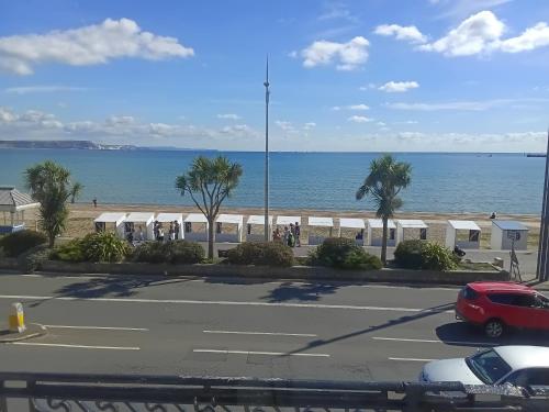 Surrounding environment, Carlton Hotel in Weymouth