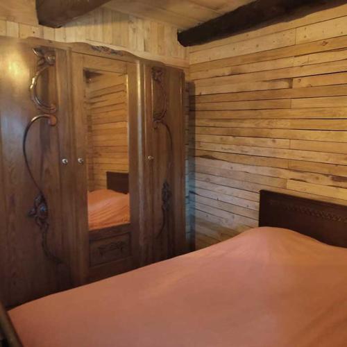 Gîte la Ferme du piefaud (Gite la Ferme du piefaud) in Saint Cirgues En Montagne