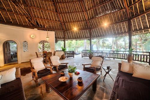 Colobus Villa - image 4