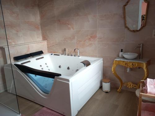 Vip room 209 in Trooz