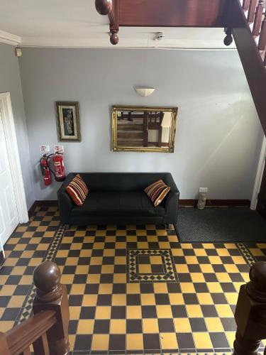 Ruxley Rooms - image 8