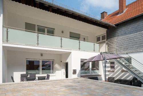 Hotelli välisilme, Flamingo - Zentral, Parken, Terrasse, PS4 in Frankenberg (Eder)