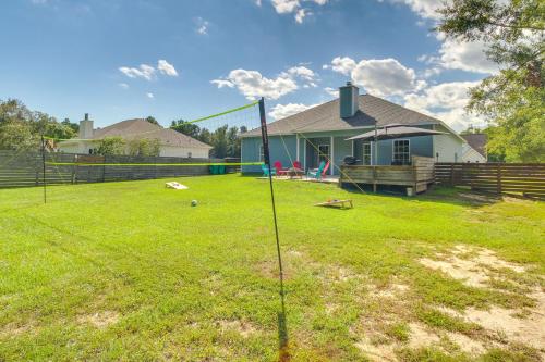 Less Than 1 Mi to Beach - Home with Deck and Yard in Waveland! in Waveland, USA