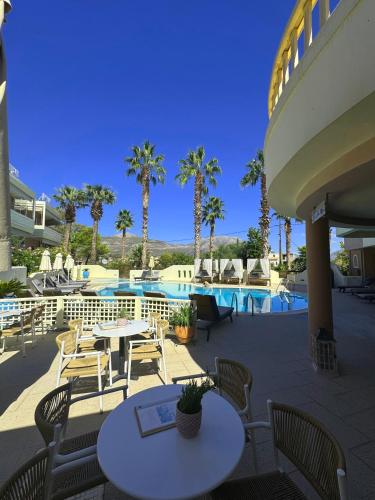 Zwembad, Sun Rise Hotel Apartments in Euboea