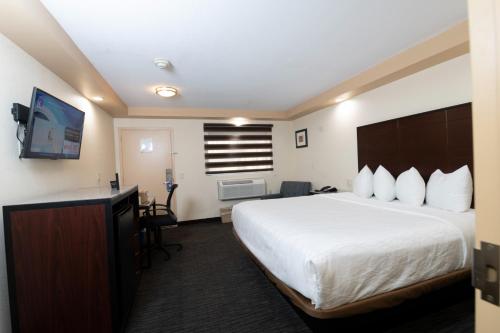 Knights Inn South Amboy in South Amboy, USA