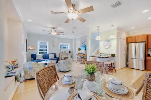 Keysie Does It by Last Key Realty in Cudjoe Key, USA