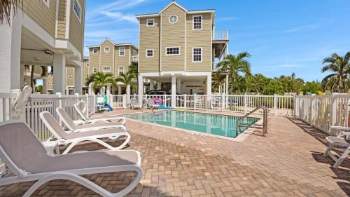 Keysie Does It by Last Key Realty in Cudjoe Key, USA
