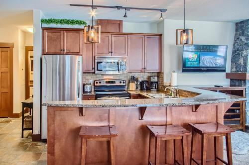 Stonegate Resort Unit C301 in Big White, Canada