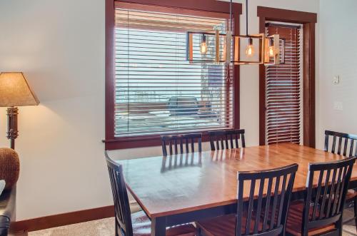 Stonegate Resort Unit C301 in Big White, Canada
