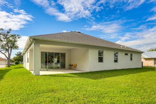 13 Mi to Beach Modern Getaway in Port St Lucie! in Port Saint Lucie, USA