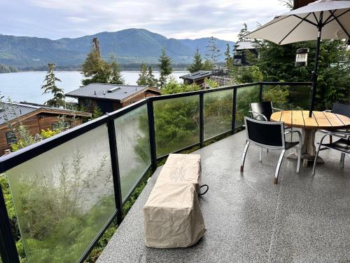 ทัศนียภาพภายนอกโรงแรม, Eagle Way in พอร์ต เรนฟริว