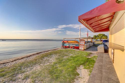 49 South Beach Lane in South Beach