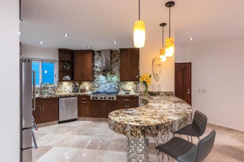 Stylish Poolside Condo with Sea Views Apple TV in Puerto Vallarta, Mexico