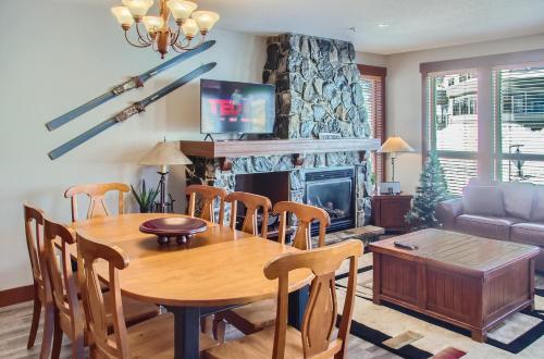 Stonegate Resort Unit A305 in Big White, Canada