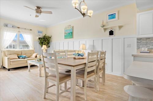 3BR Coastal Retreat - Beach Views & Pool in Wildwood, USA