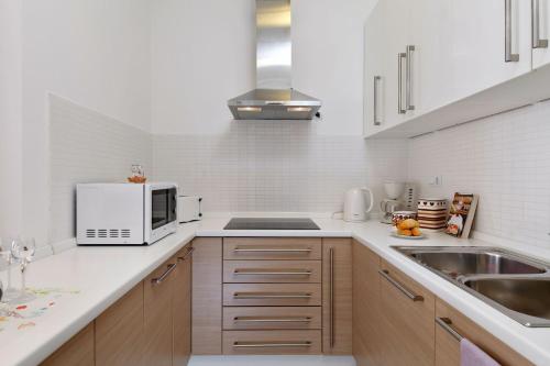 Apartment Marija - free parking - image 7