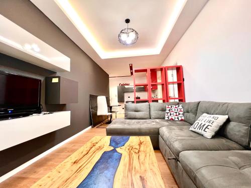 Downtown Grand Comfort, Tirana