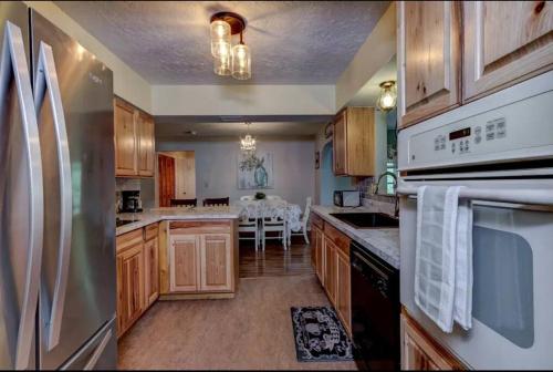 Lakeview vacation Home in Inverness, USA