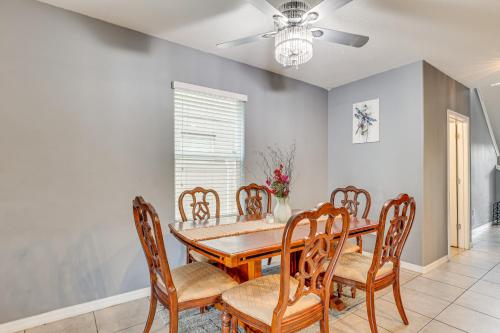 33 Mi to Busch Gardens Ruskin Home with Pool Access 33 Mi to Busch Gardens Ruskin Home with Pool Access